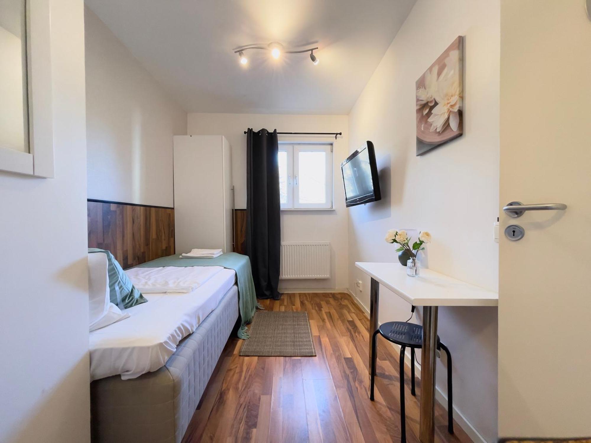 Maersta Apartment Hotel Екстер'єр фото